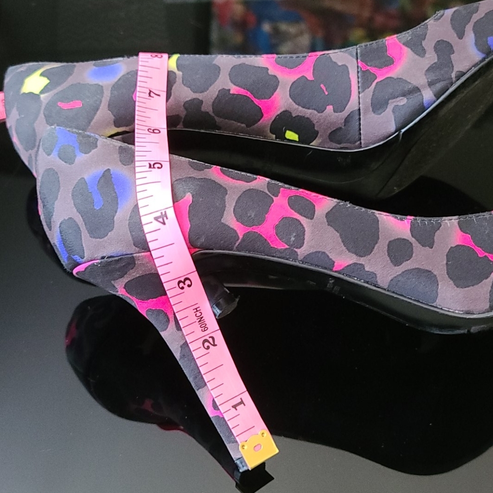 Nine West Animal Print Pumps Sz: 8.5 - Picture 5 of 9